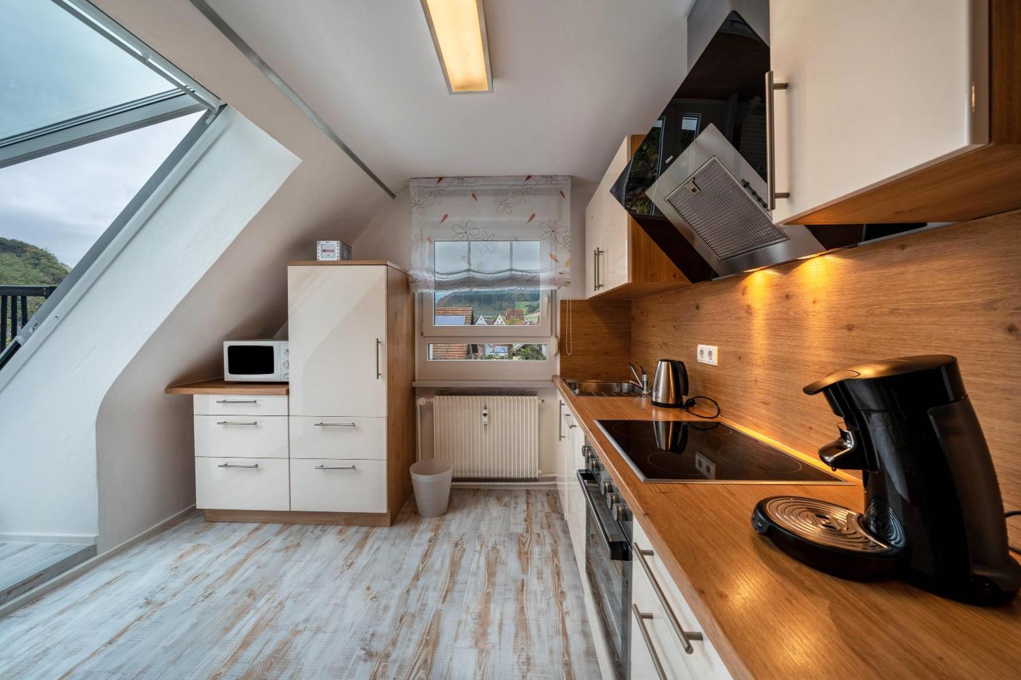 האוסאך Ferienwohnung Burgblick מראה חיצוני תמונה
