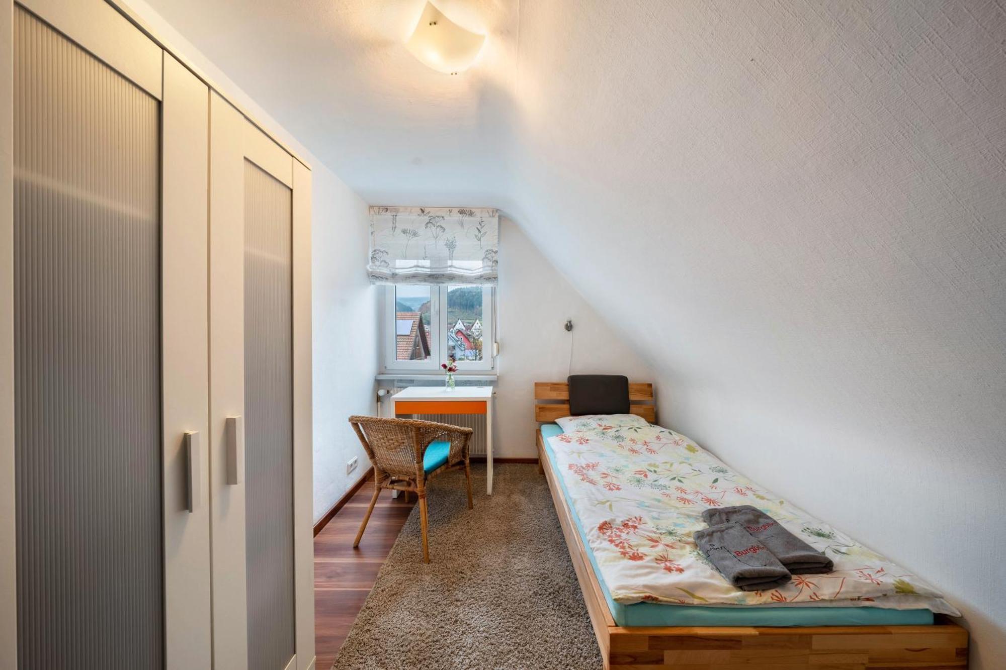 האוסאך Ferienwohnung Burgblick מראה חיצוני תמונה