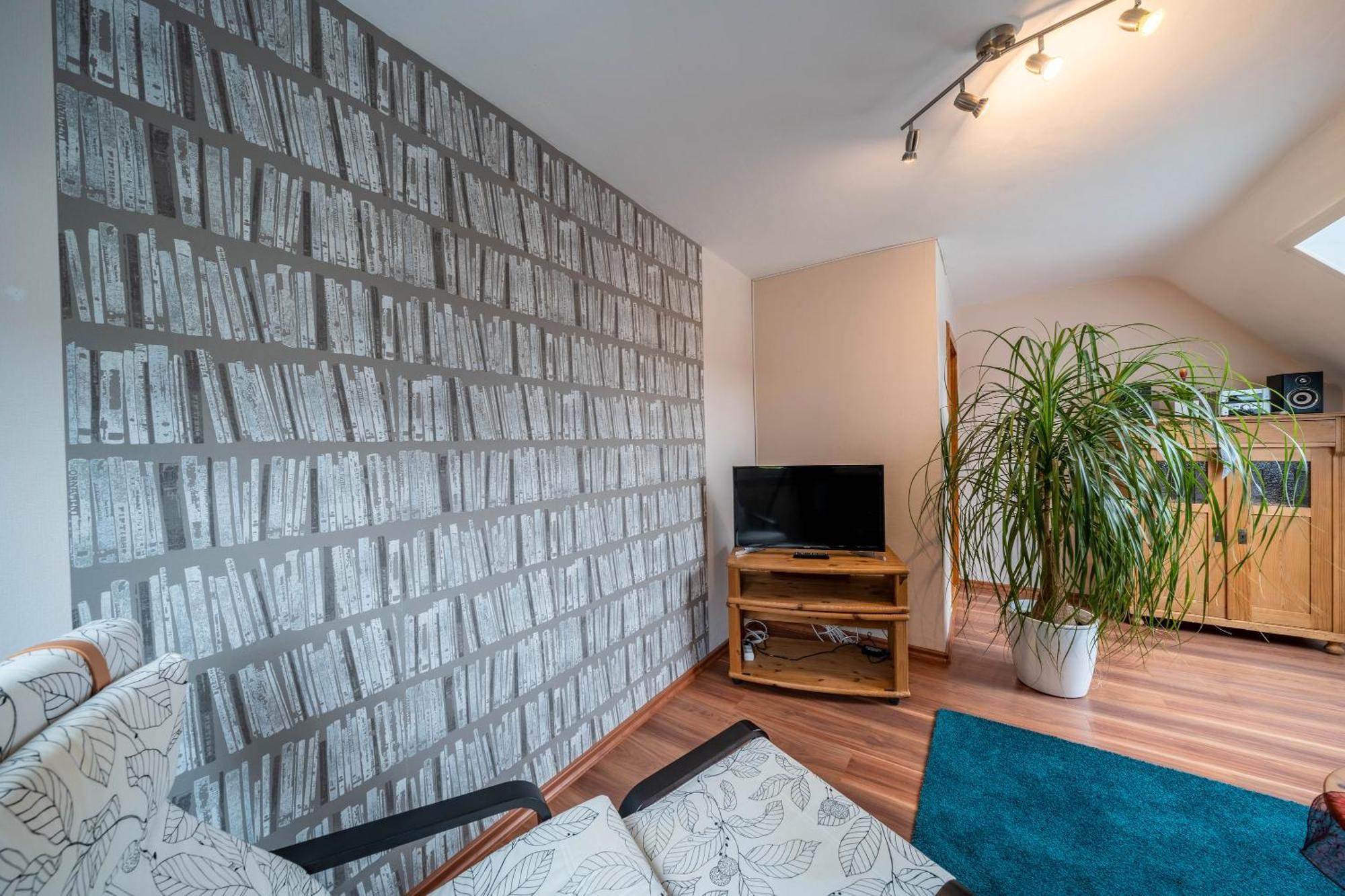 האוסאך Ferienwohnung Burgblick מראה חיצוני תמונה